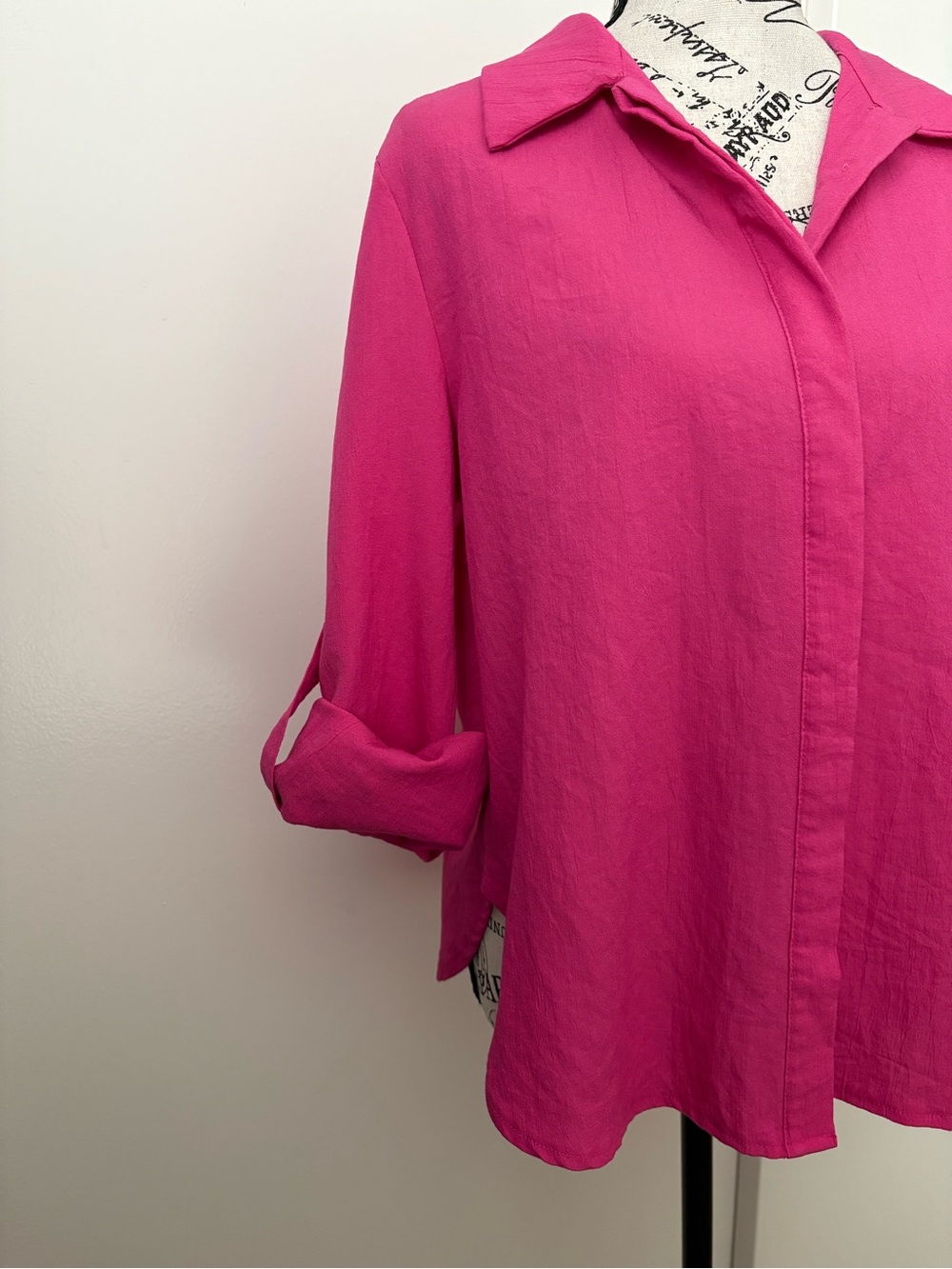 Fuchsia Button-Front Collared Blouse - Picture 2 of 9